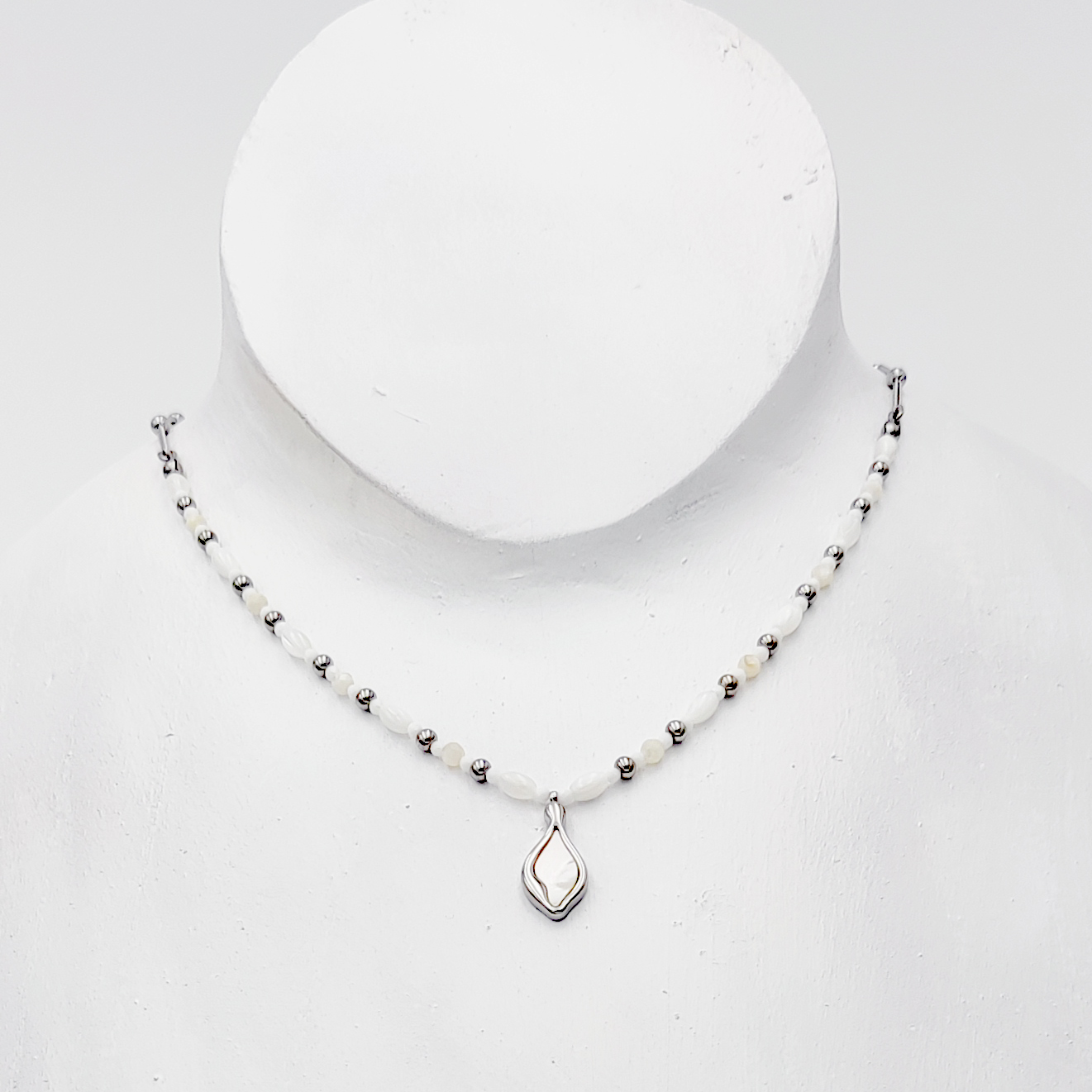 Mybiza Handmade– Gargantilla Lágrima plateado | Gargantilla Ajustable | Diseño 100% Ibiza