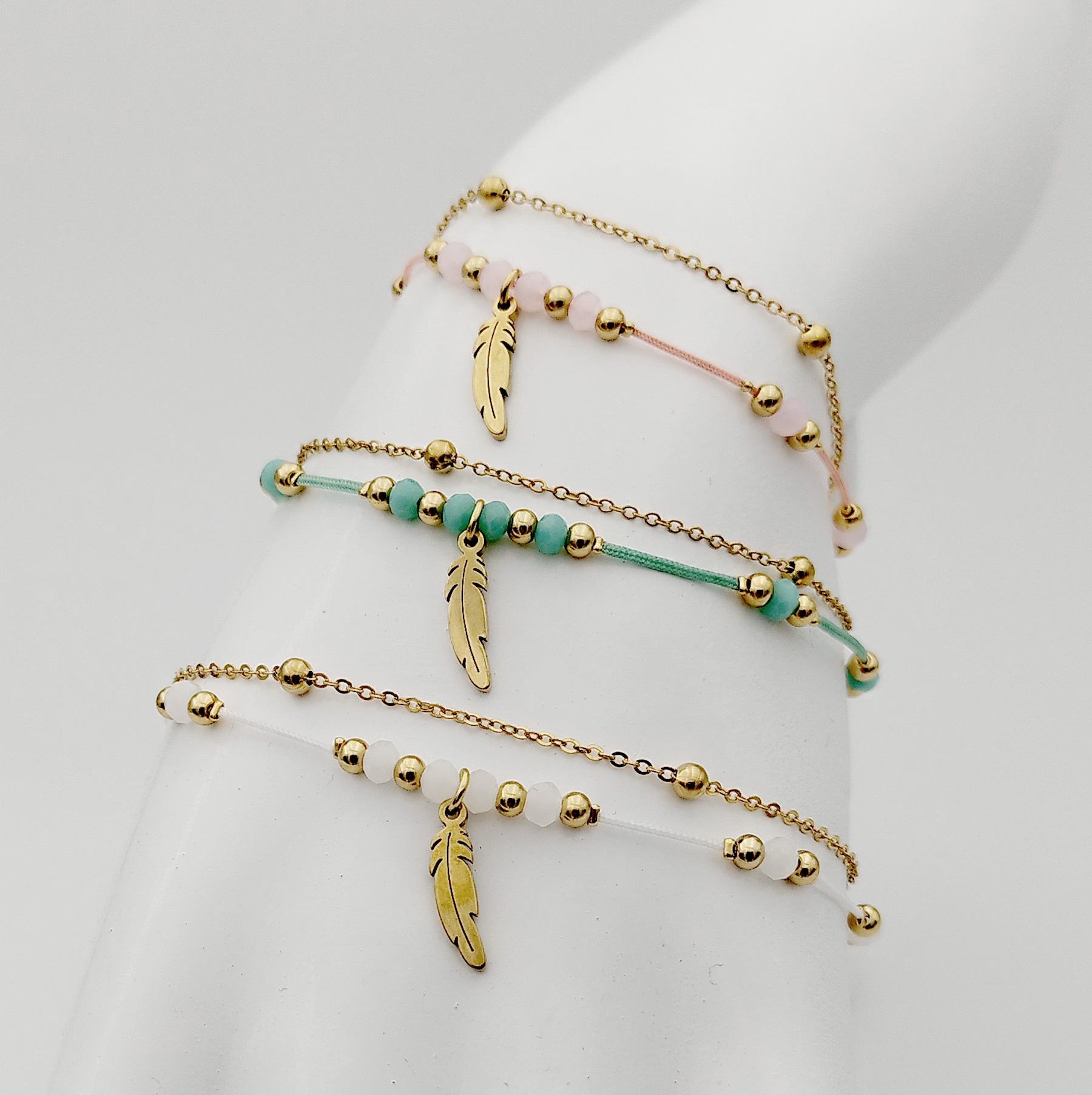 Mybiza Handmade– Pulsera Doble Pluma | Diseño 100% Ibiza